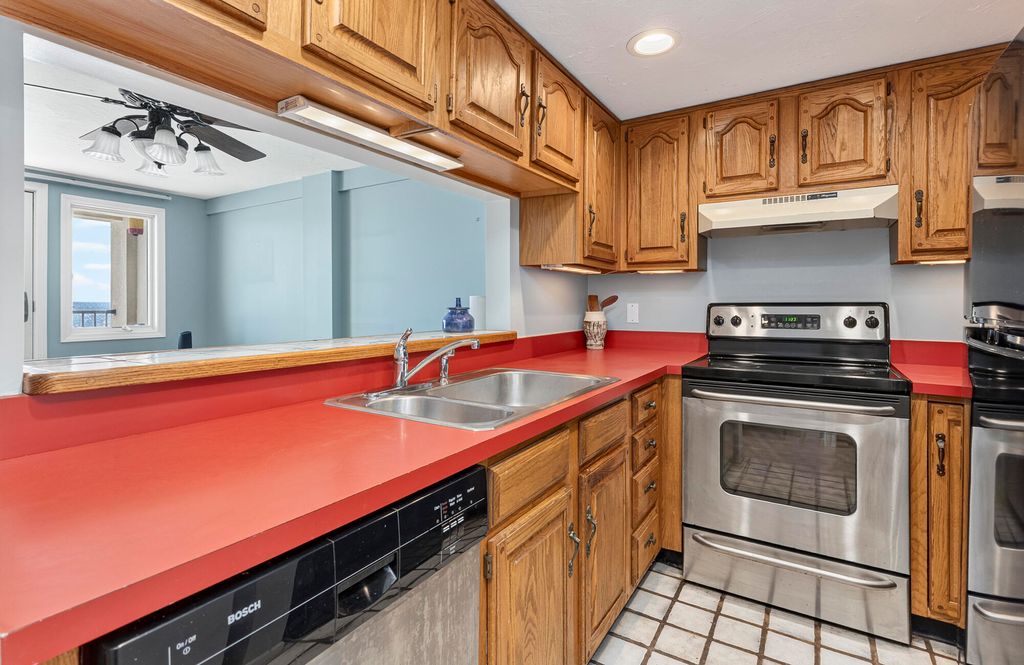 191 E Grand Avenue 203, Old Orchard Beach, ME 04064 — photo 5