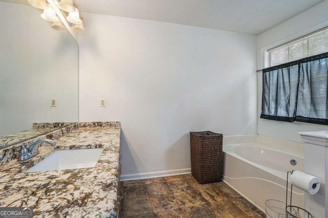 814 Cambridge Creek Drive SW, Conyers, GA 30094