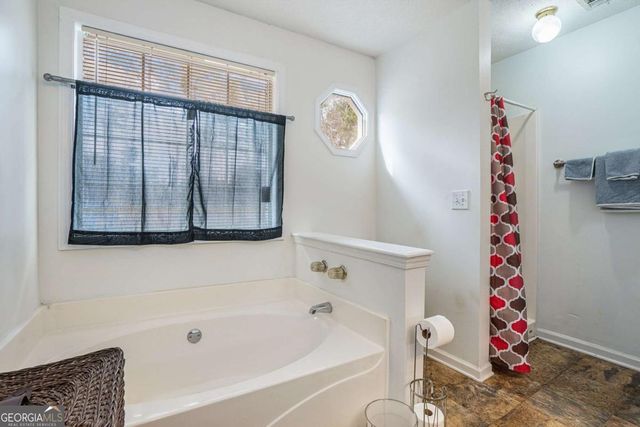 814 Cambridge Creek Drive SW, Conyers, GA 30094