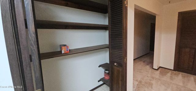 380 Vedelwood DR, Sandpoint, ID 83864