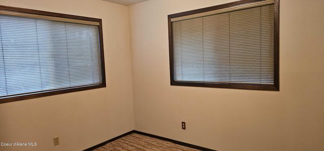 380 Vedelwood DR, Sandpoint, ID 83864