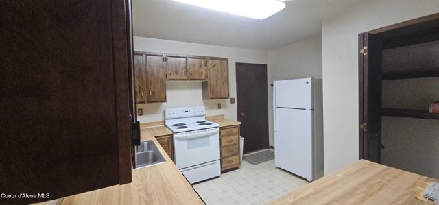 380 Vedelwood DR, Sandpoint, ID 83864