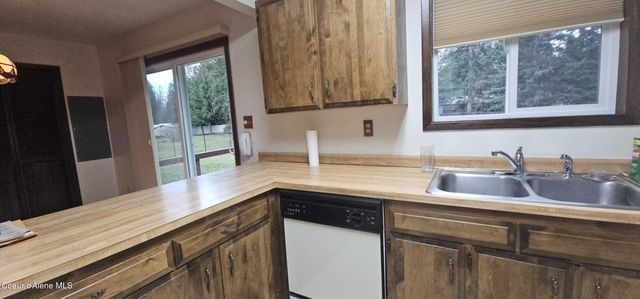 380 Vedelwood DR, Sandpoint, ID 83864