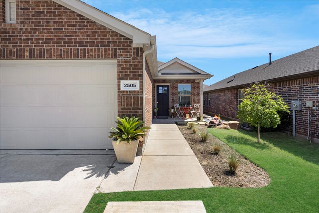 2505 Milne Court, Crandall, TX 75114
