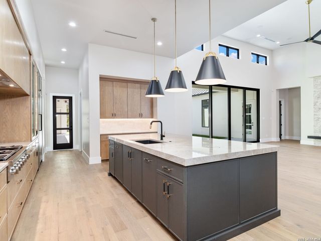 71 Via Aragon, San Antonio, TX 78257