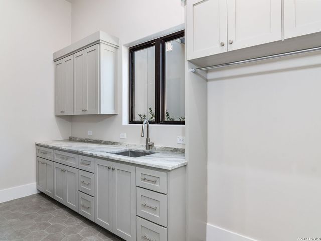 71 Via Aragon, San Antonio, TX 78257