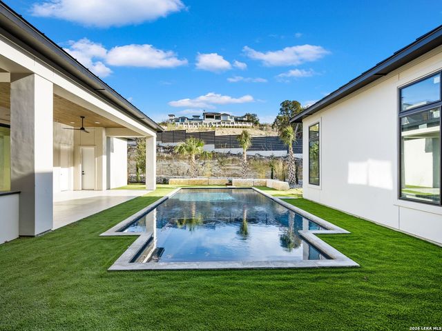 71 Via Aragon, San Antonio, TX 78257