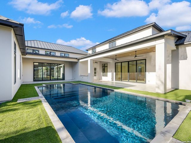 71 Via Aragon, San Antonio, TX 78257