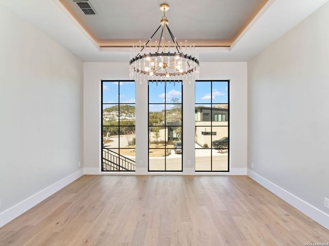 71 Via Aragon, San Antonio, TX 78257