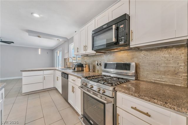 5242 Jane Way, Las Vegas, NV 89119