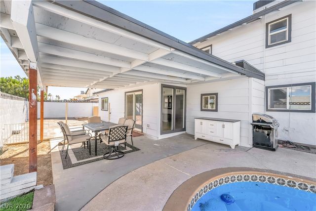 5242 Jane Way, Las Vegas, NV 89119