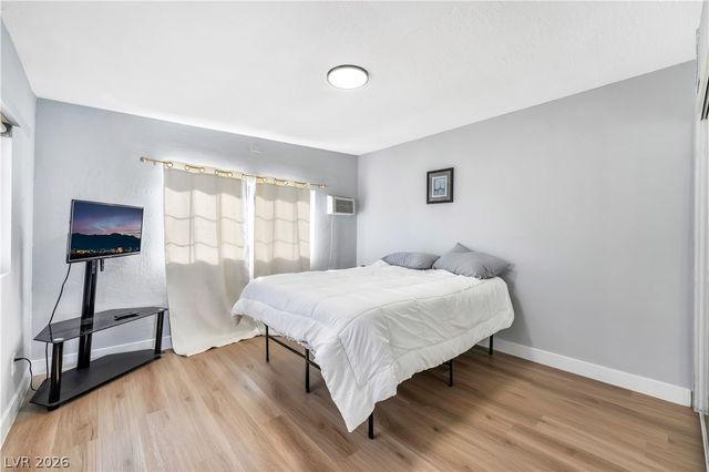 5242 Jane Way, Las Vegas, NV 89119