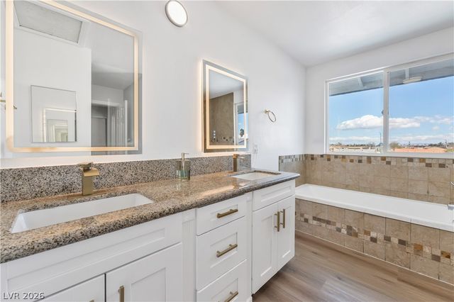 5242 Jane Way, Las Vegas, NV 89119