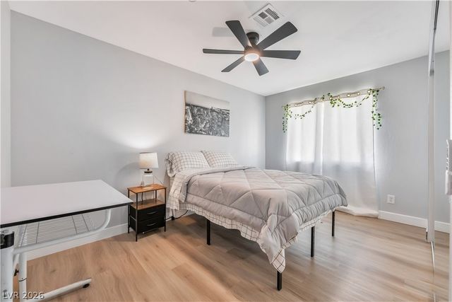 5242 Jane Way, Las Vegas, NV 89119