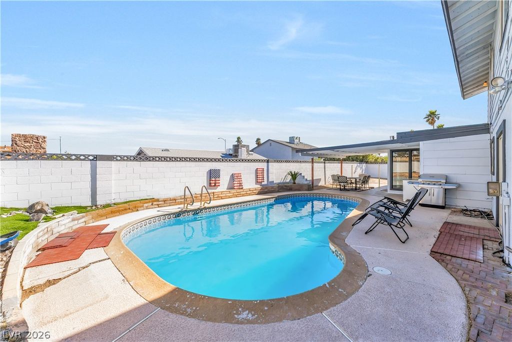 5242 Jane Way, Las Vegas, NV 89119