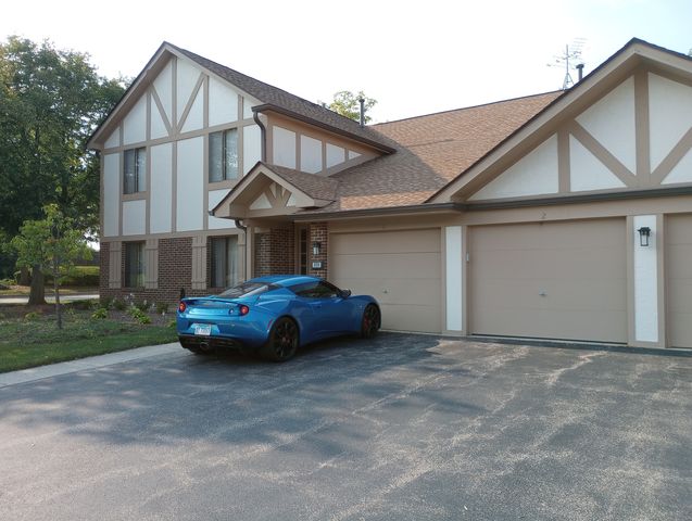 826 Knottingham Drive 2B, Schaumburg, IL 60193