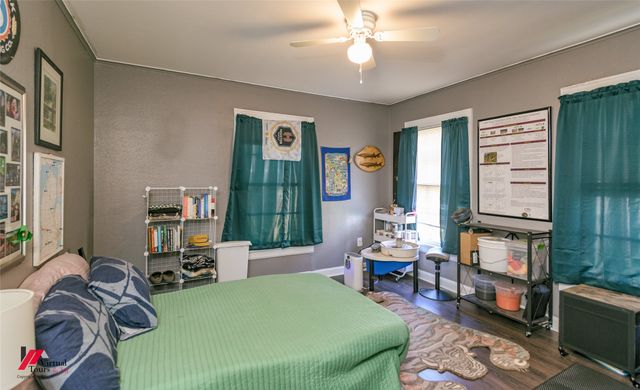 2424 Broadway Drive, Bossier City, LA 71111