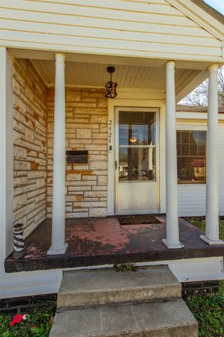 2424 Broadway Drive, Bossier City, LA 71111