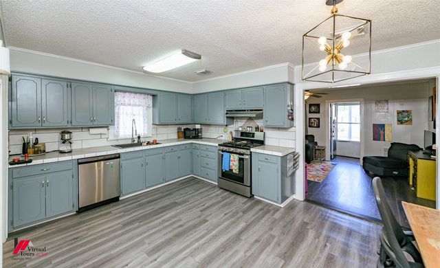 2424 Broadway Drive, Bossier City, LA 71111