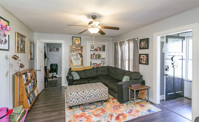 2424 Broadway Drive, Bossier City, LA 71111