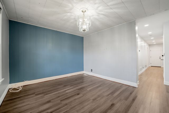 2147 N Latrobe Avenue, Chicago, IL 60639