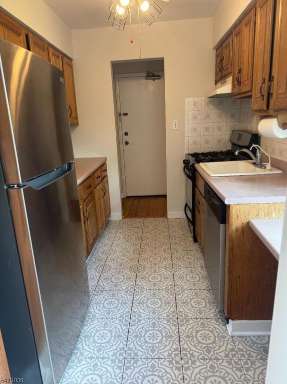 349 Bloomfield Ave 132, Verona Twp., NJ 07044 — photo 3