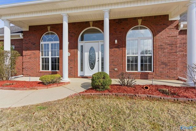 107 Cherry Ridge Drive, New Market, AL 35761