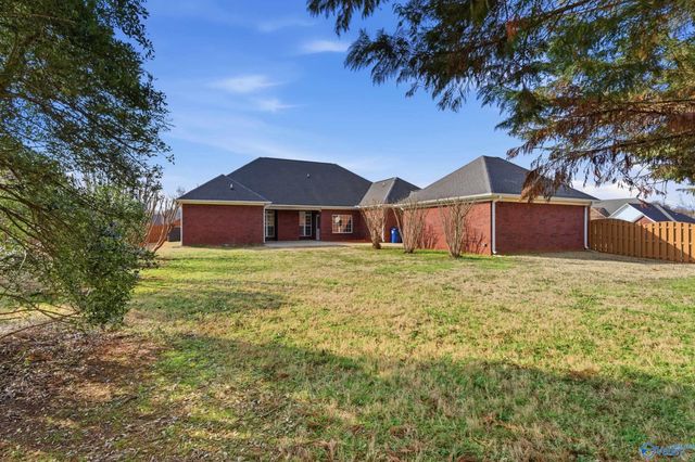 107 Cherry Ridge Drive, New Market, AL 35761