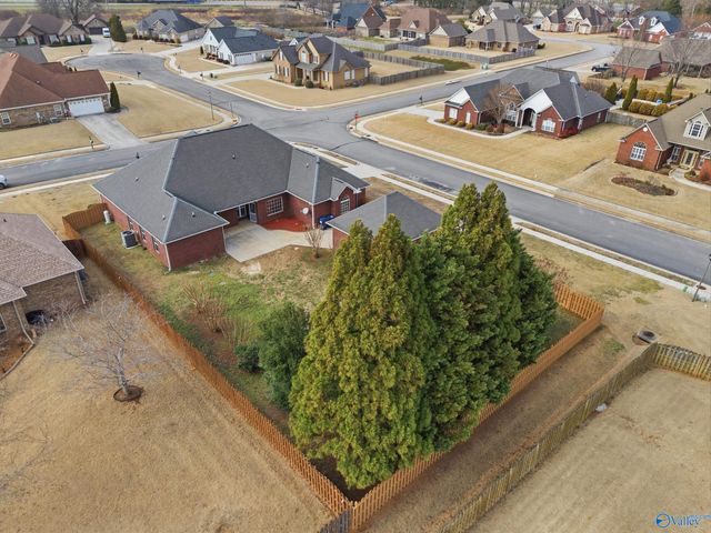 107 Cherry Ridge Drive, New Market, AL 35761