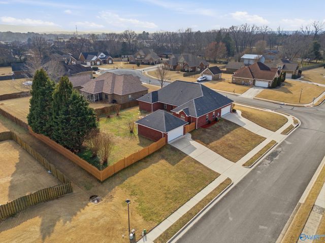 107 Cherry Ridge Drive, New Market, AL 35761