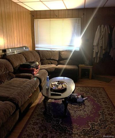 2255 Yemans Street, Hamtramck, MI 48212