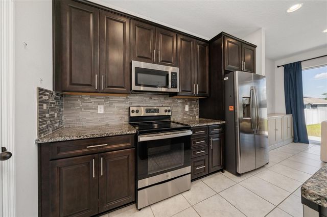 339 LAKE SMART CIRCLE, Winter Haven, FL 33881
