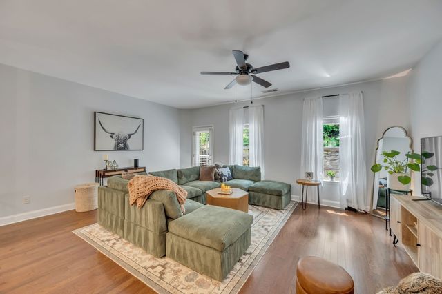 1119 Woodbury Falls Ct, Nashville, TN 37221