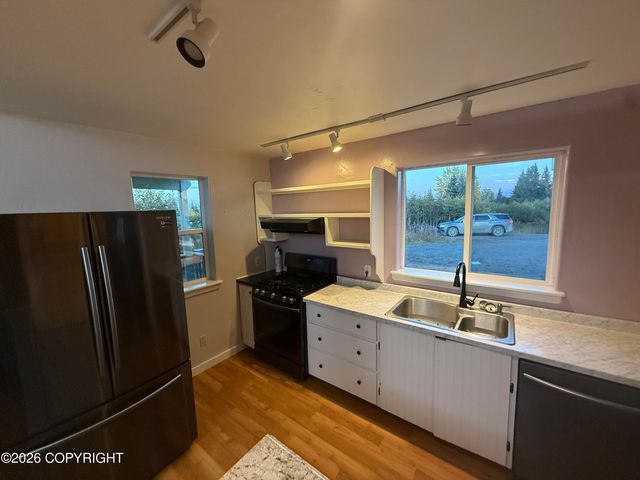 51290 Mossberry Avenue, Homer, AK 99603