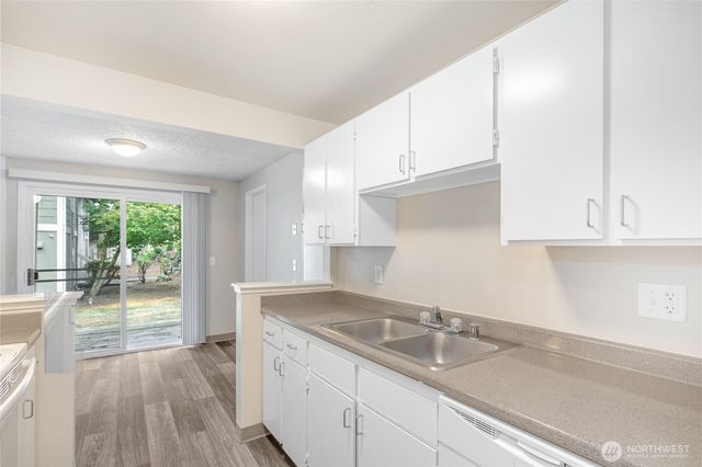 177 S 340th Street, Federal Way, WA 98003