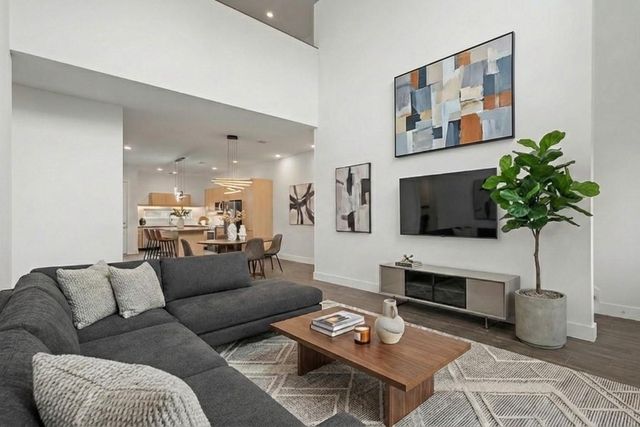 5519 Paraiso Place, Houston, TX 77091