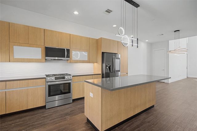 5519 Paraiso Place, Houston, TX 77091