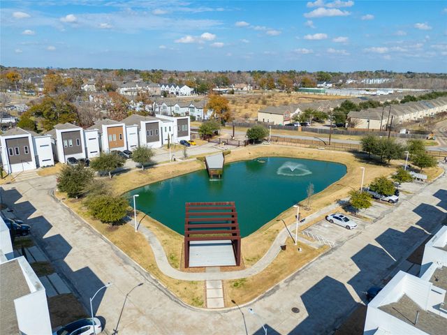 5519 Paraiso Place, Houston, TX 77091