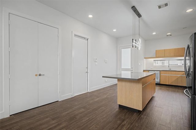 5519 Paraiso Place, Houston, TX 77091