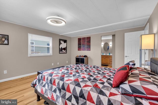 166 MOCKINGBIRD WAY, Whiting, NJ 08759