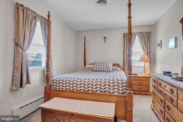 1257 ROSSMOYNE RD, Mechanicsburg, PA 17055