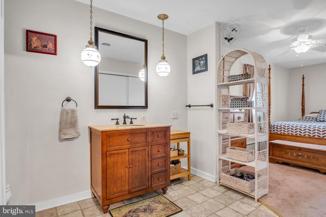 1257 ROSSMOYNE RD, Mechanicsburg, PA 17055
