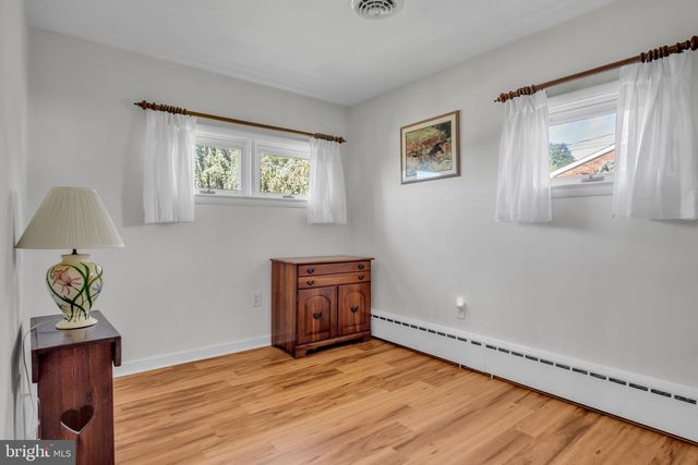 1257 ROSSMOYNE RD, Mechanicsburg, PA 17055