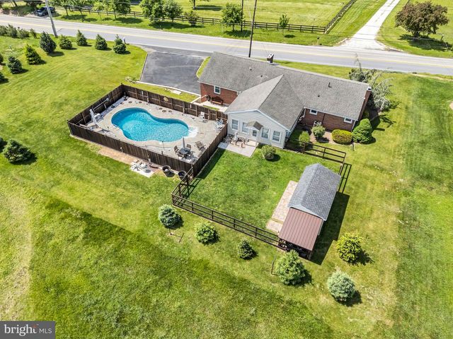 1257 ROSSMOYNE RD, Mechanicsburg, PA 17055