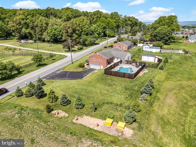 1257 ROSSMOYNE RD, Mechanicsburg, PA 17055