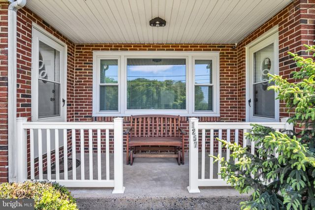 1257 ROSSMOYNE RD, Mechanicsburg, PA 17055