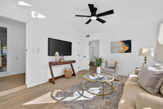 3226 36TH AVENUE N, St Petersburg, FL 33713