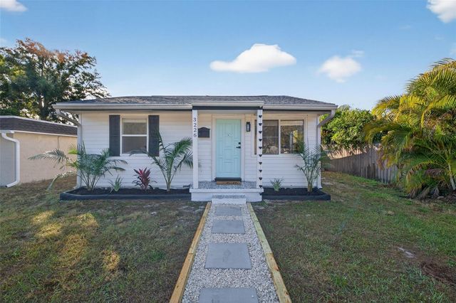 3226 36TH AVENUE N, St Petersburg, FL 33713