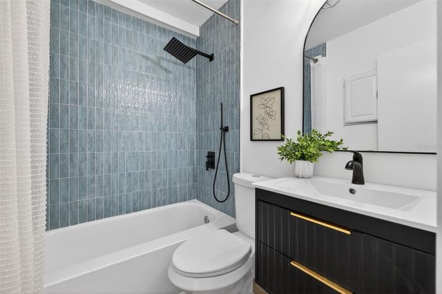 3226 36TH AVENUE N, St Petersburg, FL 33713