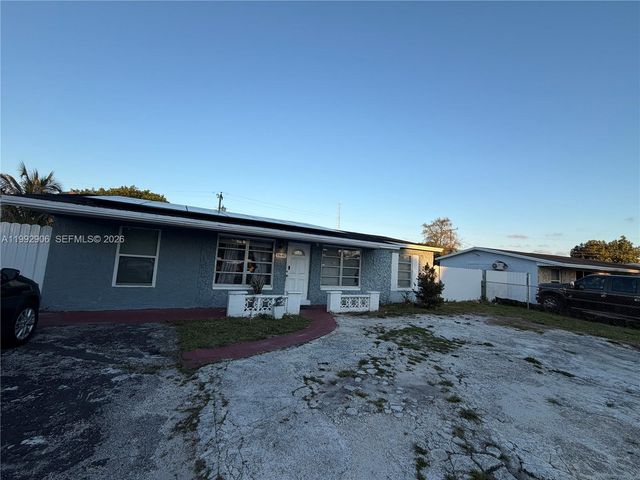 1840 NW 33rd Ter, Lauderhill, FL 33311